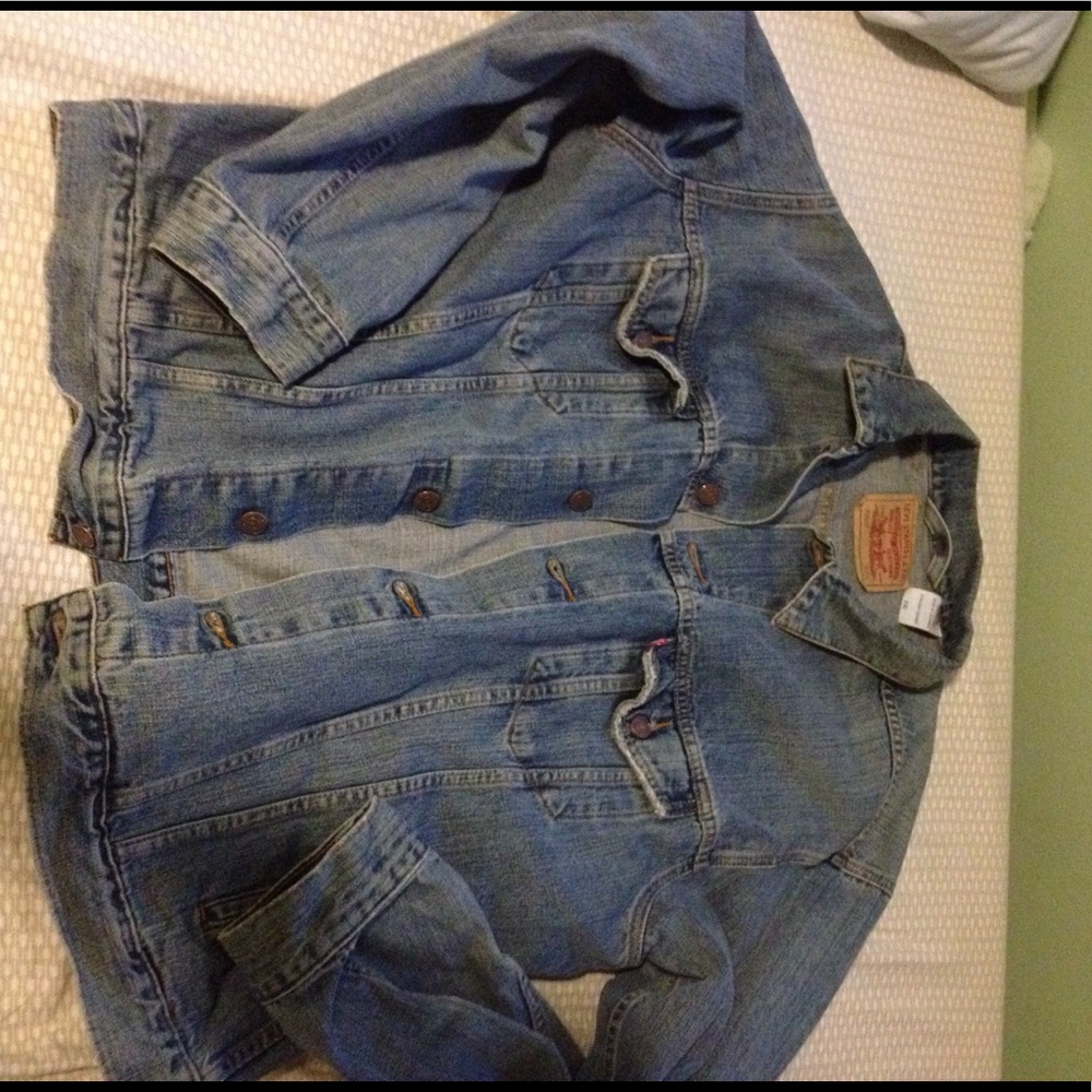 Levi's denim trucker jacket